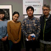 展示を終えて周南市美術博物館スタッフと船尾さんで記念撮影。