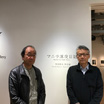 第11回林忠彦賞受賞者・角田和夫作品展「マニラ深夜日記」（ソニーイメージングギャラリー銀座）。会場を訪れた有田館長。「あくまでも現場主義。よく撮れたな！すごい写真です」